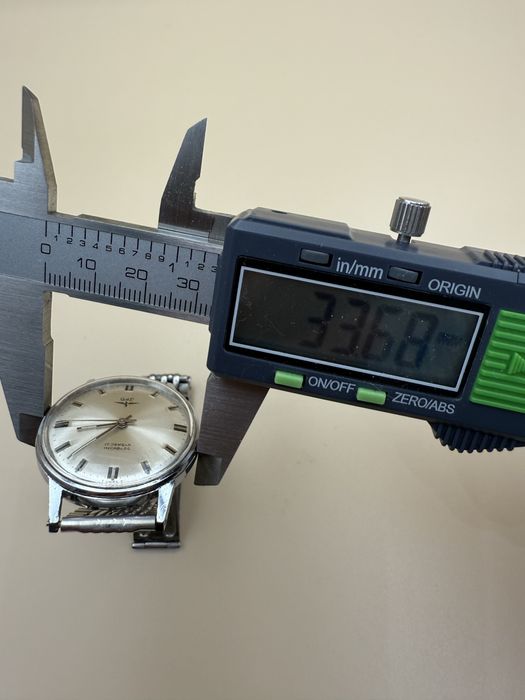 Ceas vechi mecanic elvetian