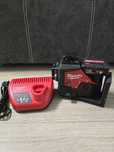 Nivela laser Milwaukee trei plane  M12 3 PL