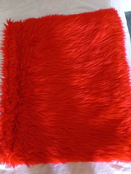 Червена покривка (булана) за легло Приста