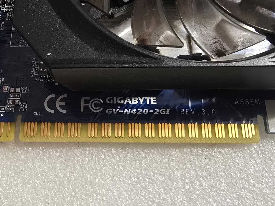 Placa video GIGABYTE GeForce GT 420 2GB GDDR3 128bit (GV-N420-2GI)