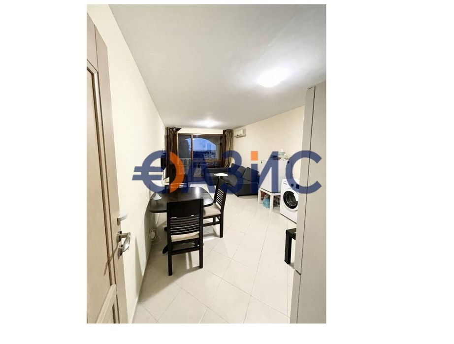 Мезонет на 7-ми етаж с частичен изглед към морето, к-с Калия,Слънчев