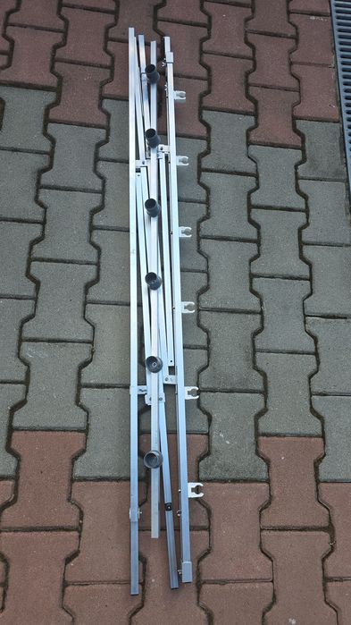 Vând suport lansete rezervă