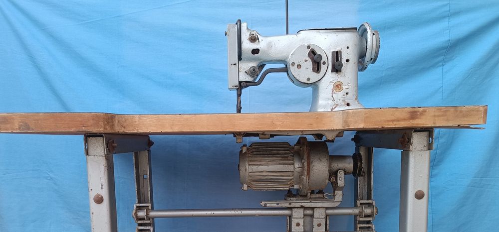 PODOLSK sanoat tikuv mashinasi ( original elektr motorli)