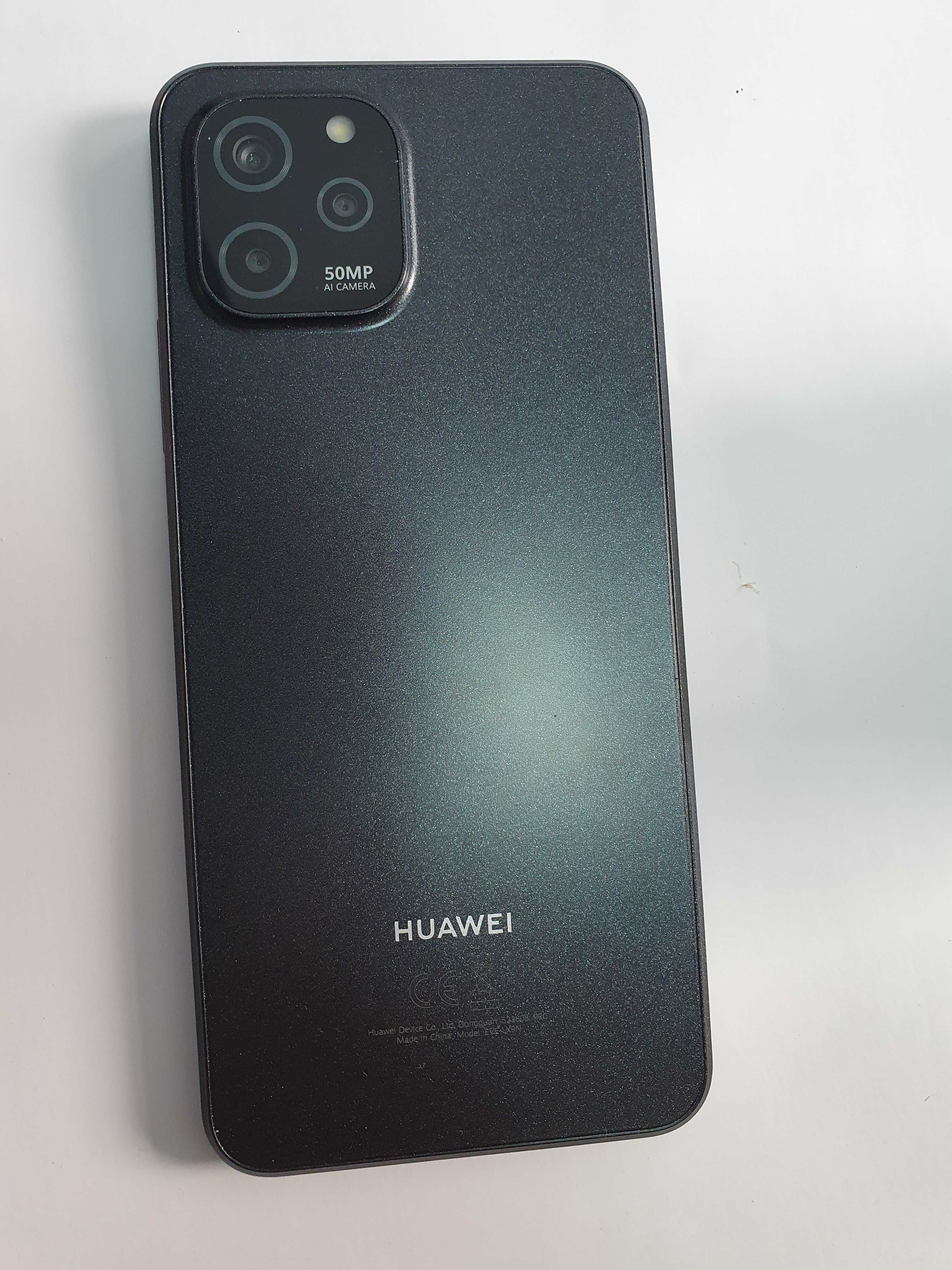 Huawei nova Y61 като нов