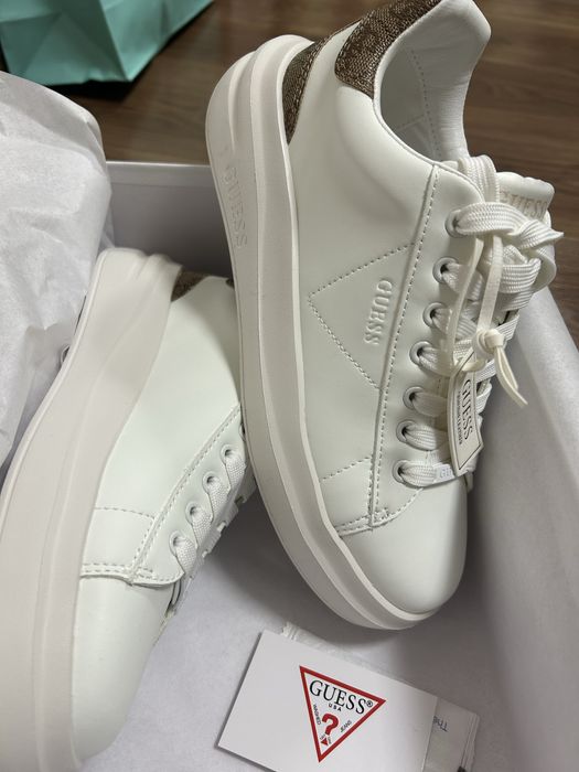 Кецове- сникърси -маратонки GUESS