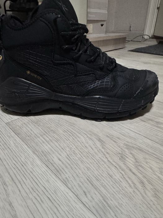 Мужские зимние кроссовки