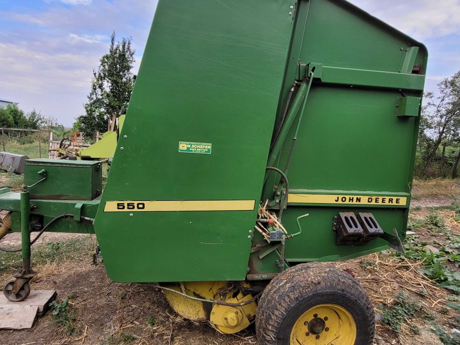 Balotiera John Deere 550