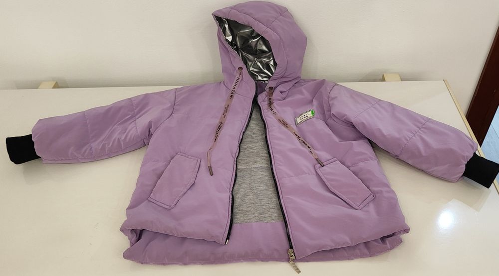 Продам зимнюю куртку на девочку