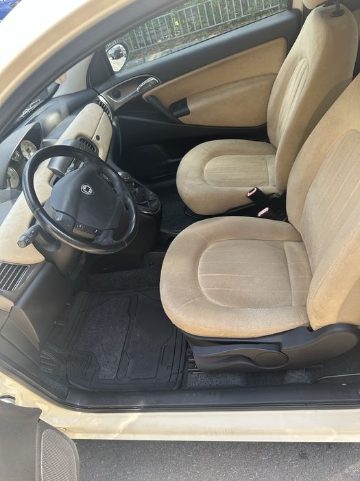 Lancia Ypsilon 1.4 benzina 132.000 km masina de oras