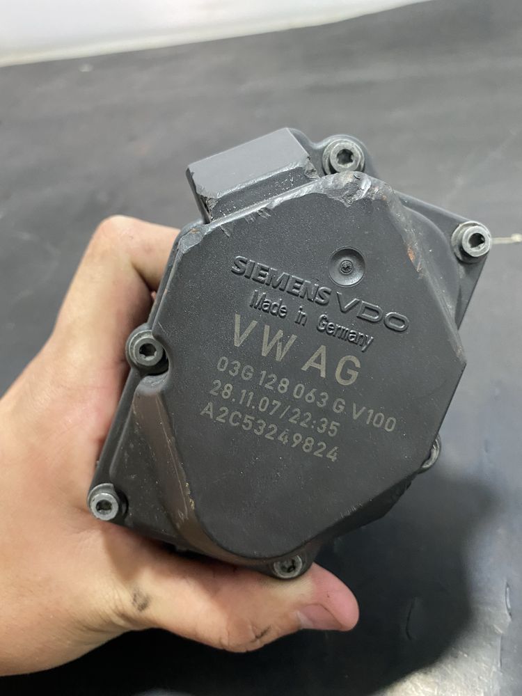 Clapeta acceleratie Seat Leon 1.9 TDI BKC BXE BLS 2.0 BMM 076128063A