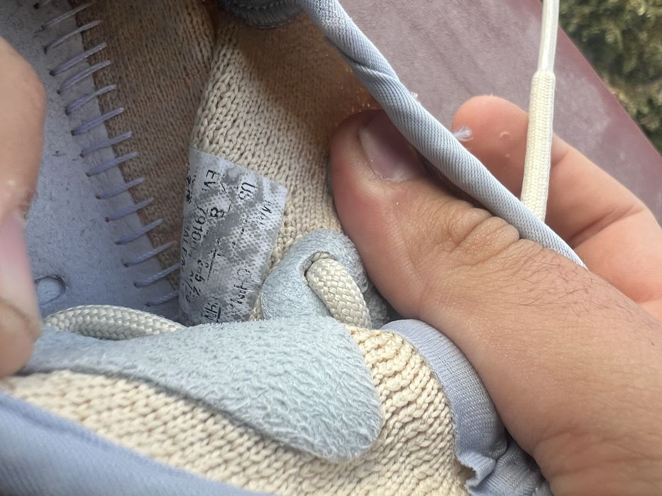 Yeezy 350 cream