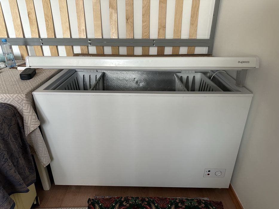 Продам морозильник