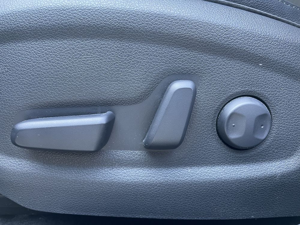 Hyundai Kona 2021 Luxury - 100% SOH - 64kWh