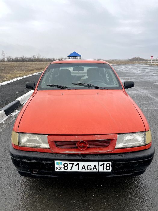 Опель вектра 1.6 моно впрыск