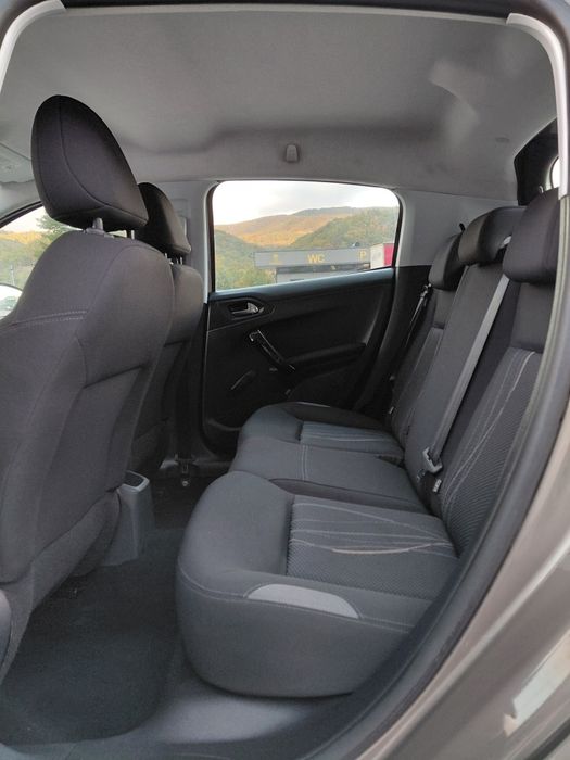 Peugeut 208 1,6 diesel an 2013 euro 5 Navigație/Incalzire scaune /