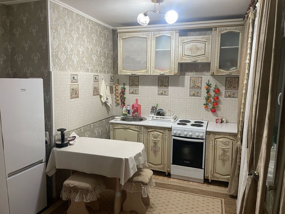 Продается 2х комнатная квартира на 3мкр 23 доме.