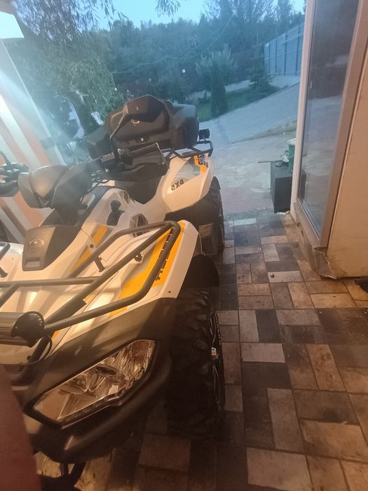 Vând ATV shade 850