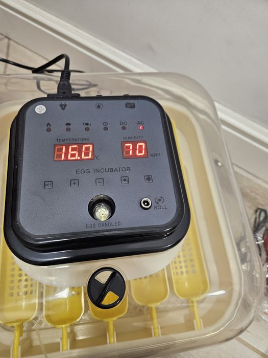 Incubator complet automat 30 oua