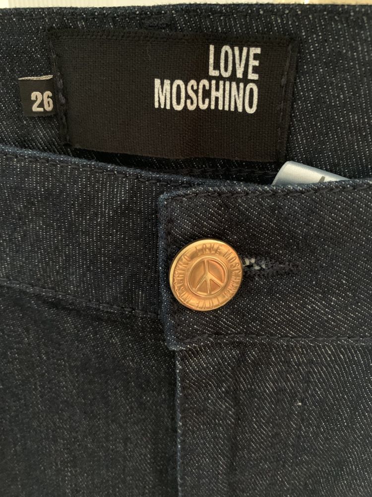 Дънки Love Moschino