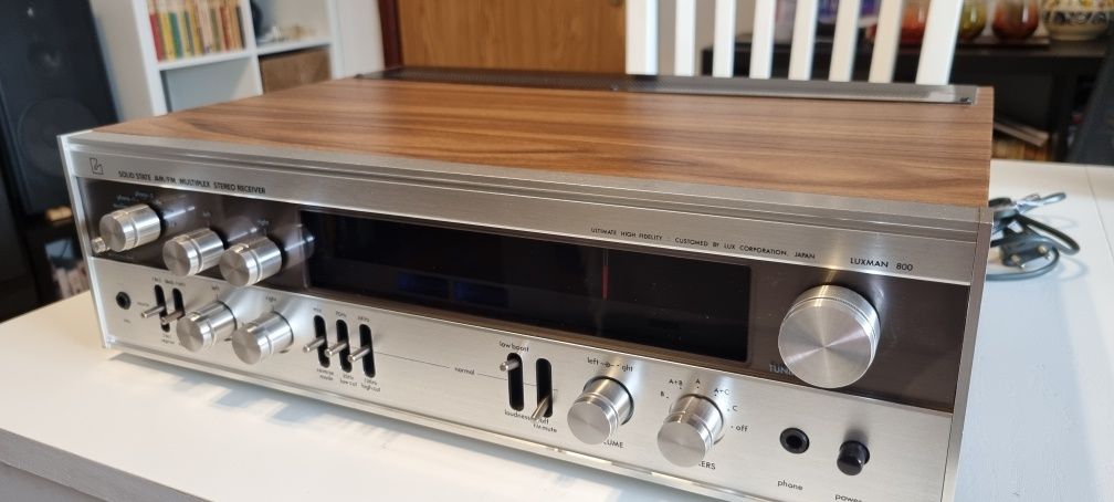 Luxman R-800 receiver