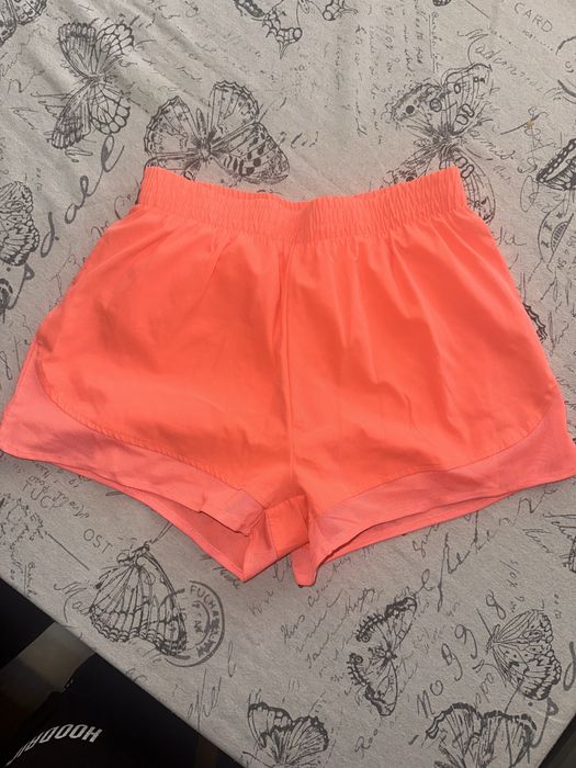 Розови спортни къси гащи XS, марка athletics.