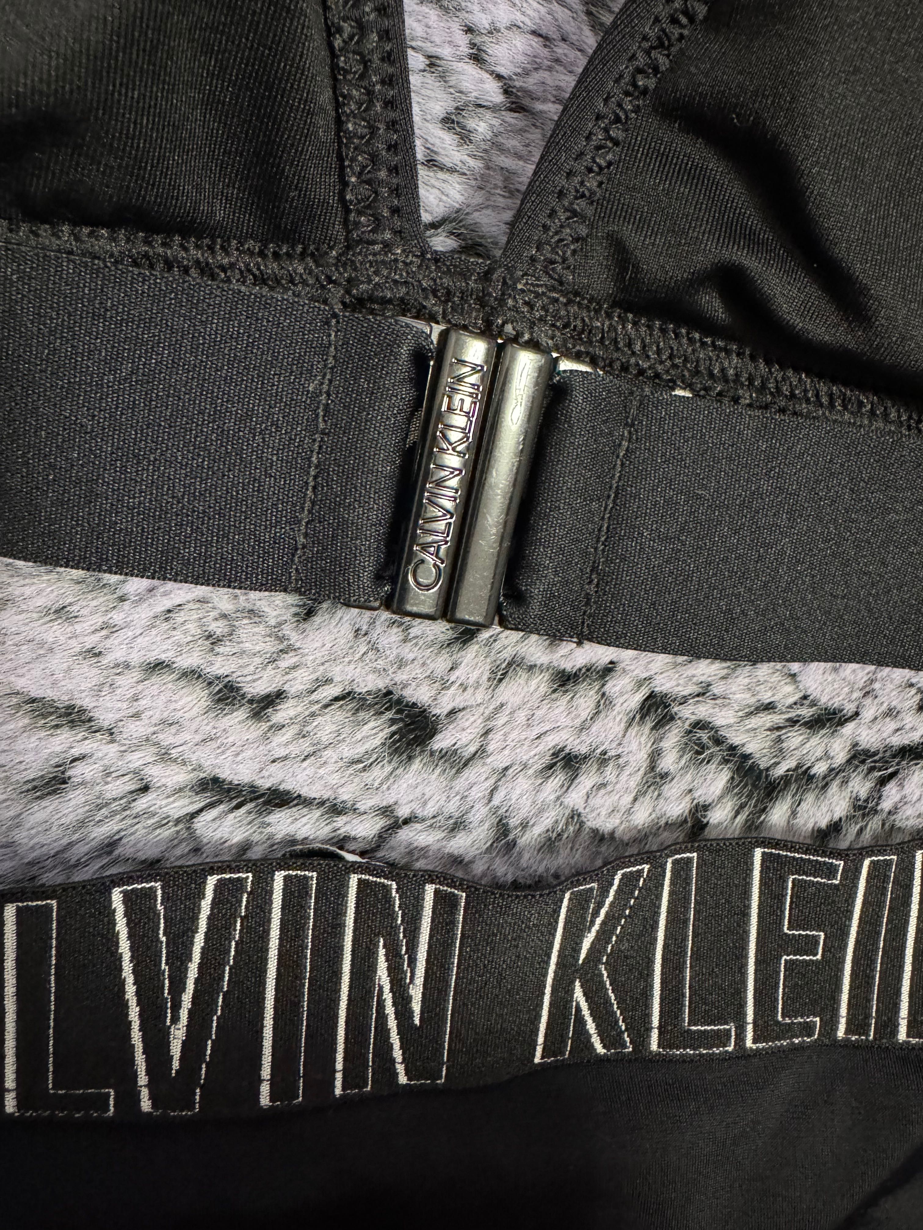 Страхотен оригинален бански Calvin Klein