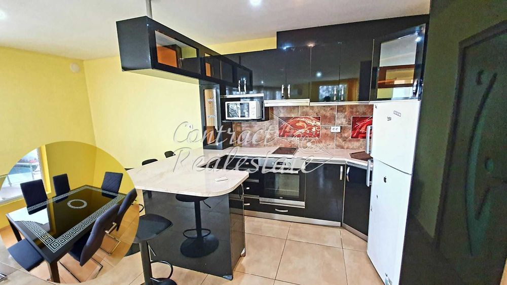 Дава се под наем Четиристаен апартамент в Варна, Бриз - 140 кв.м за 612 € - Снимка #1