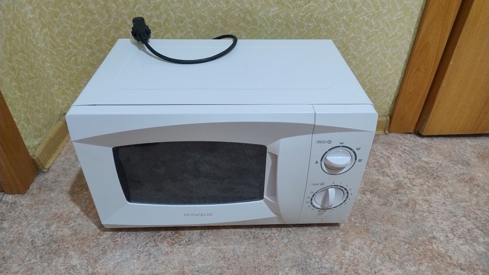Микроволновка в отличном состоянии.
