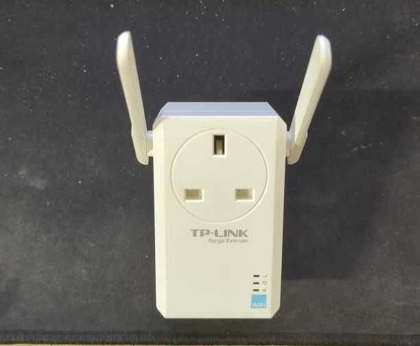 Wifi Expander/Extender 300Mbps TP-Link TL-WA860RE V1 cu OpenWRT