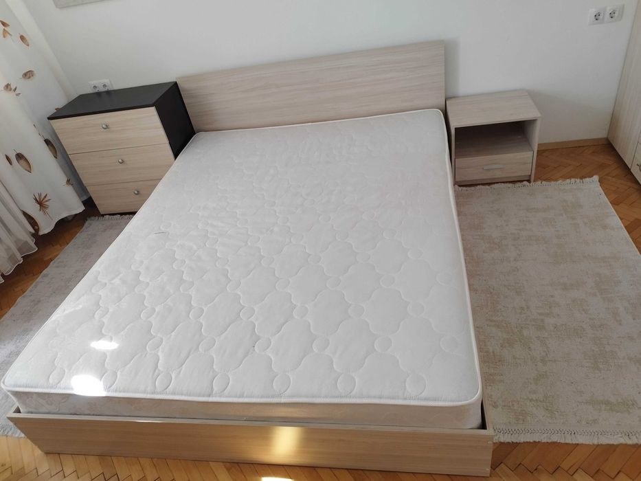 Спалня комплект с гардероб, ракла и скрин -шкафче и матрак безплатно