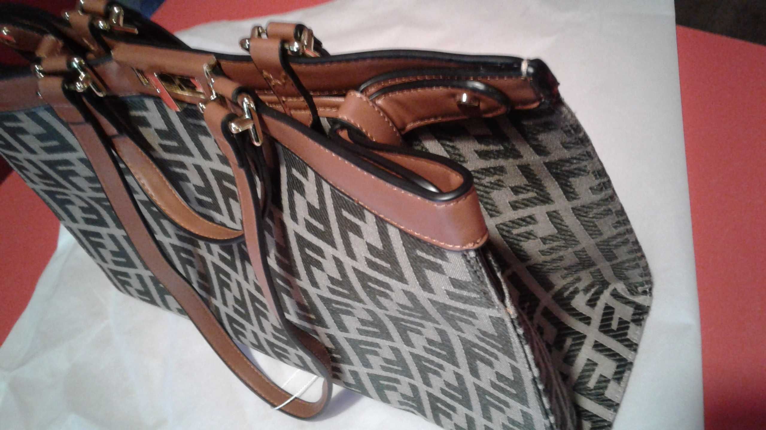 Продам сумку бренд  FENDI