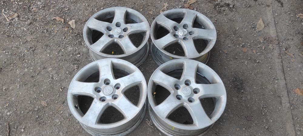 Комплект дисков R16. Для Toyota Camry