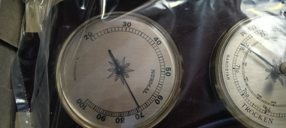 Termometru barometru higrometru nou din mahon