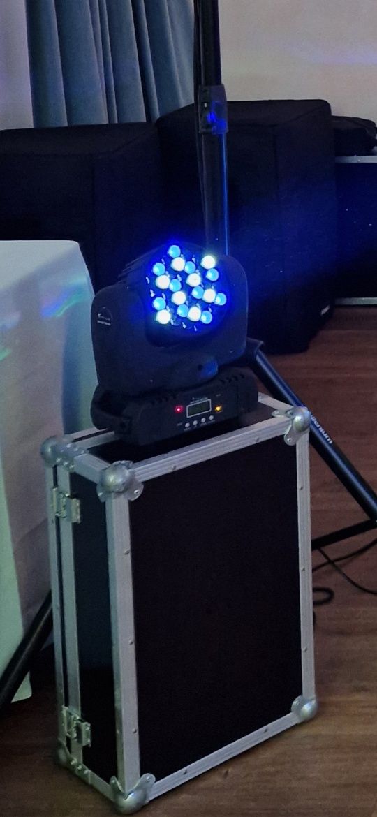 Vând 2 buc   moving head mh 100 beam