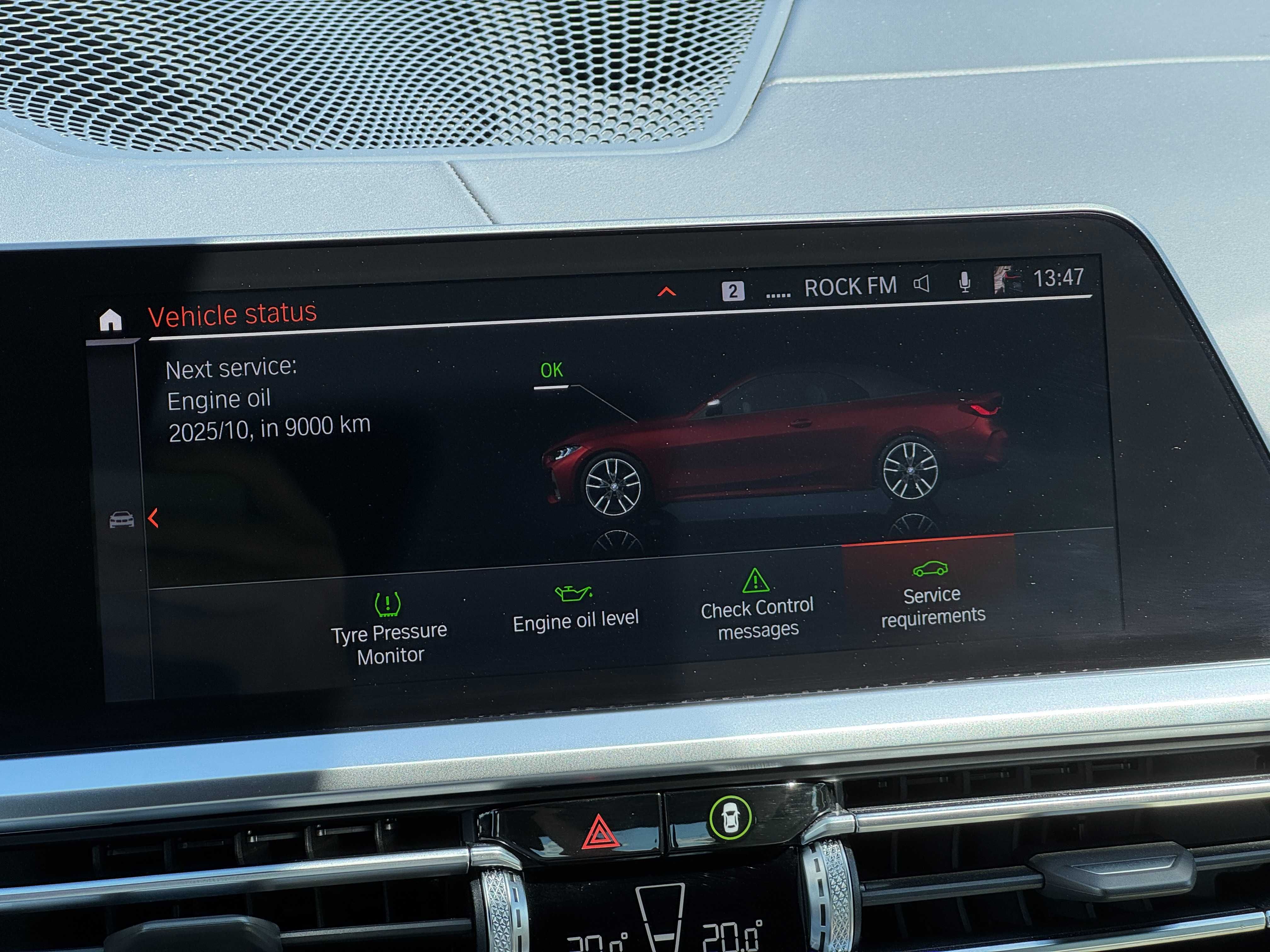 BMW M440i xDrive Cabrio (2022 г.) – Aventurin Red III с кожен салон
