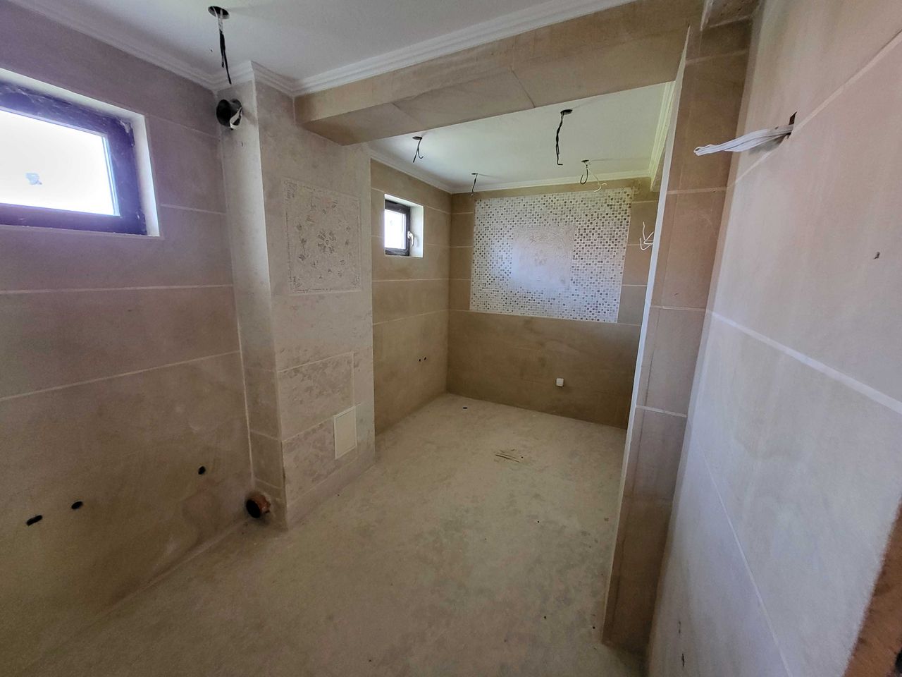 Продава се Къща в с. Кошарица, Област Бургас - 138 кв.м за 1606 €/кв.м - Снимка #9
