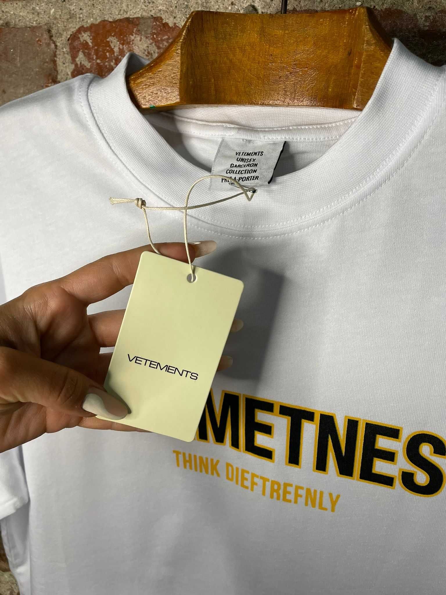 Tricou unisex Vetements