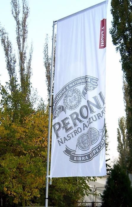 Catarge steaguri 6m -650 lei, 4m - 450 lei