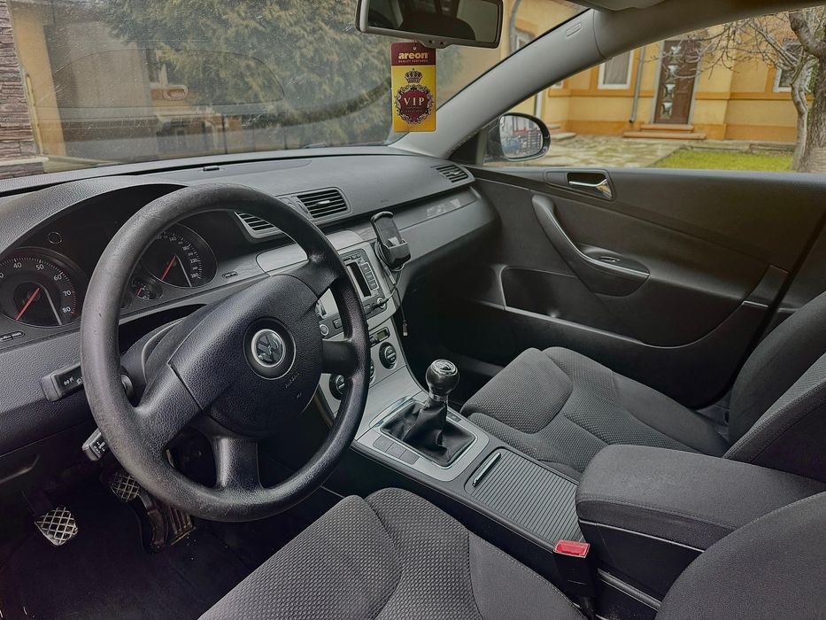 Vand Volkswagen Passat B6 1.6 FSI 2007