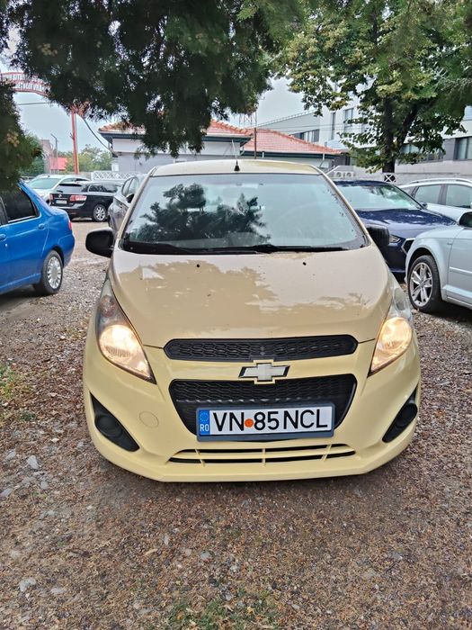 Chevrolet spark.