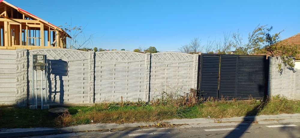 Vând teren la Sărbătoarea