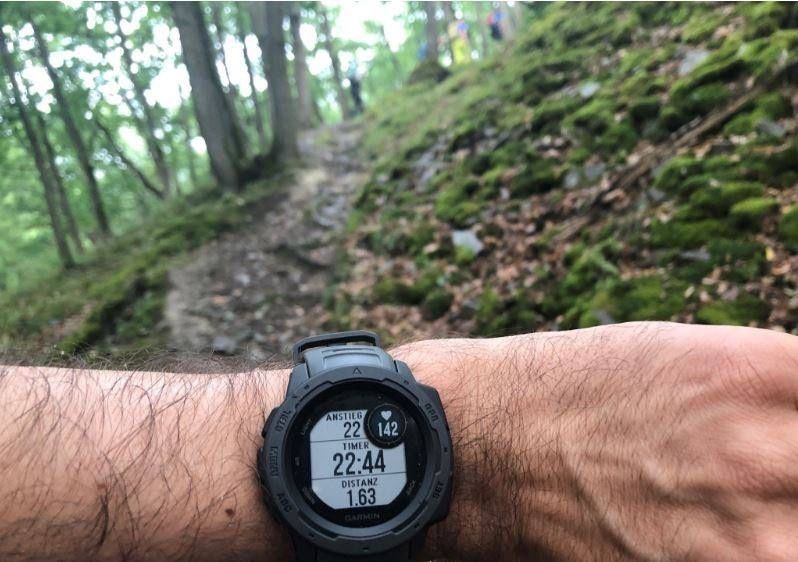 Часы Garmin Instinct 2 новый
