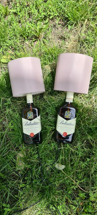 Veioze din sticle de whisky