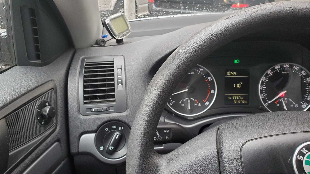 Skoda Octavia 2; 1,6 Benzină, 2010 – Unic proprietar! Stare excelenta!