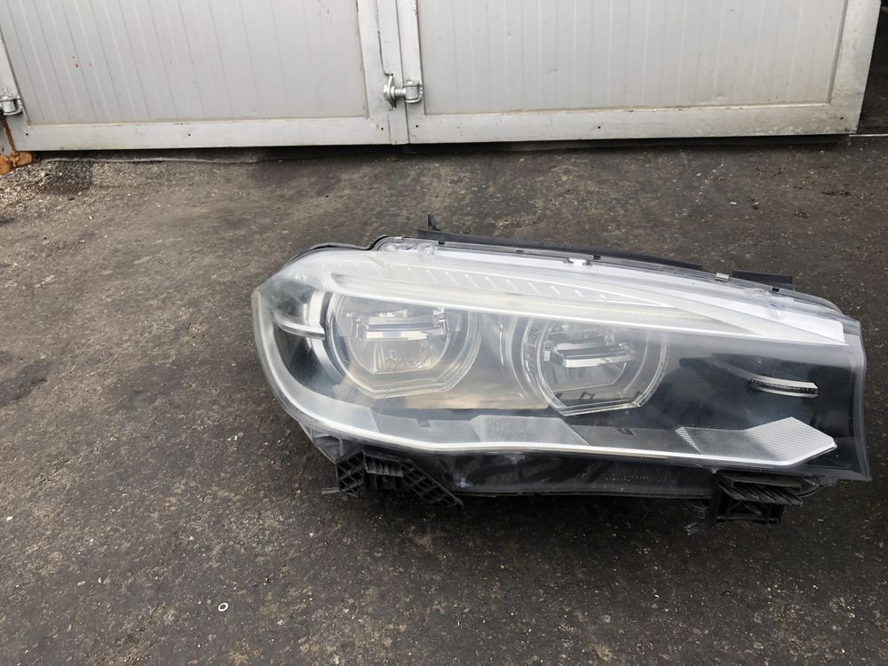 Адаптив лед фарове бмв х5 ф15 ( adaptive led bmw x5 f15 )