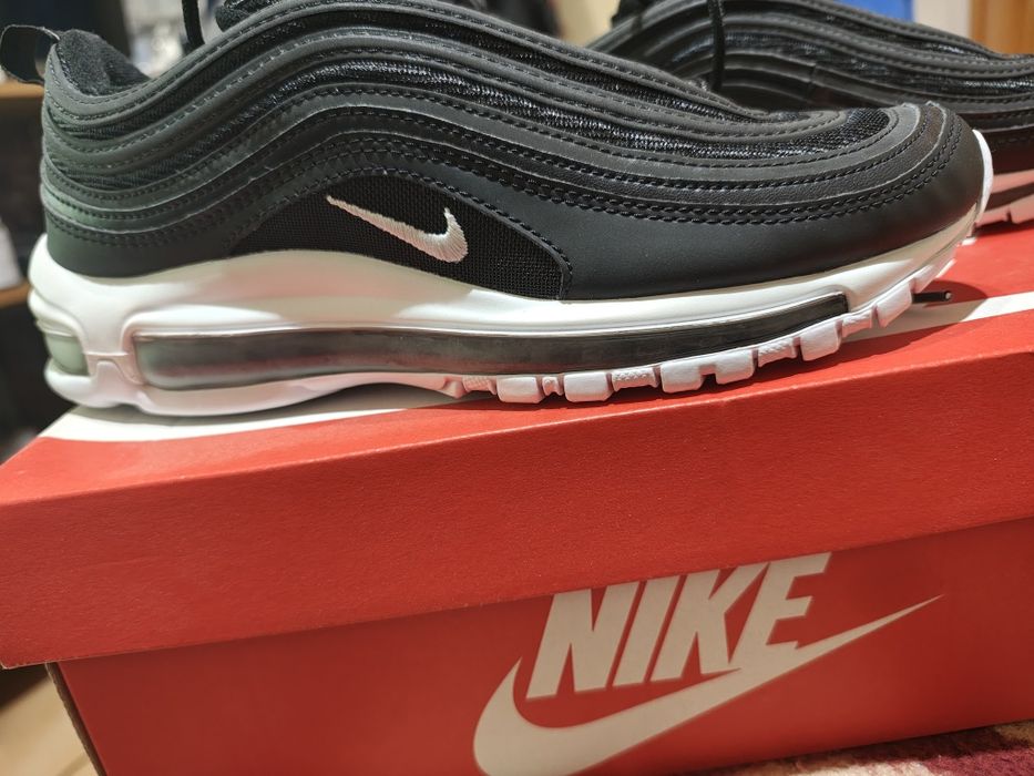 Нови маратонки Nike AIR MAX