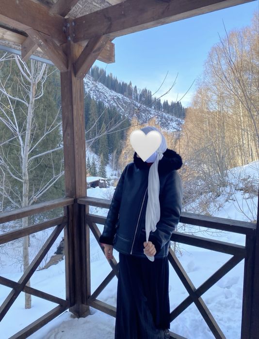 Дубленка женская в хорошем состояние !