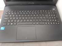 Laptop Asus X501A cu încărcător