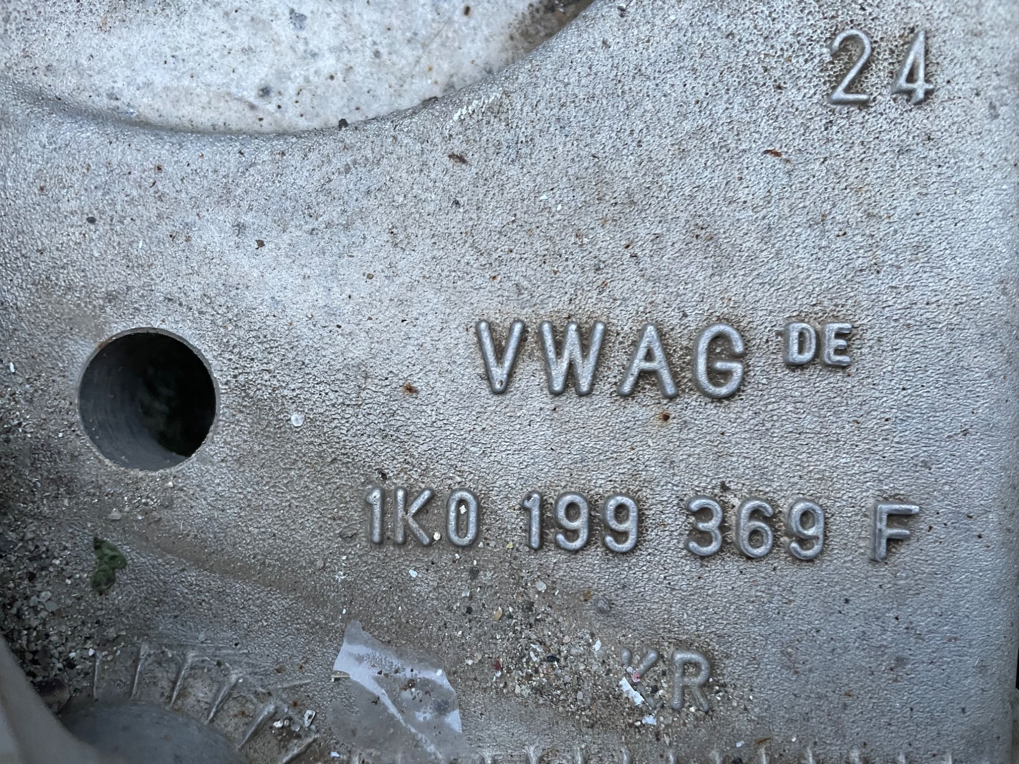 1K0199369F преден мост от Vw Golf V, VI Audi A3 8P SKODA OCTAVIA Seat