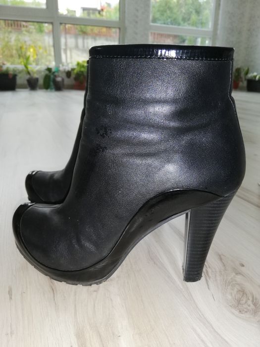 Есенни дамски боти от естествена кожа